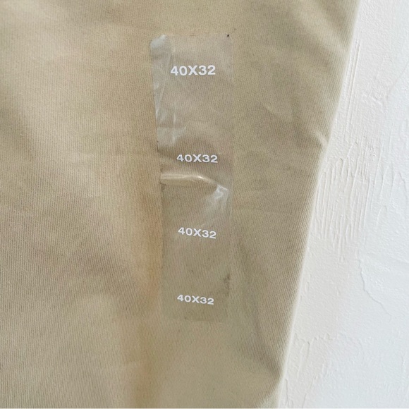 Eddie Bauer Khaki pants - Picture 5 of 11